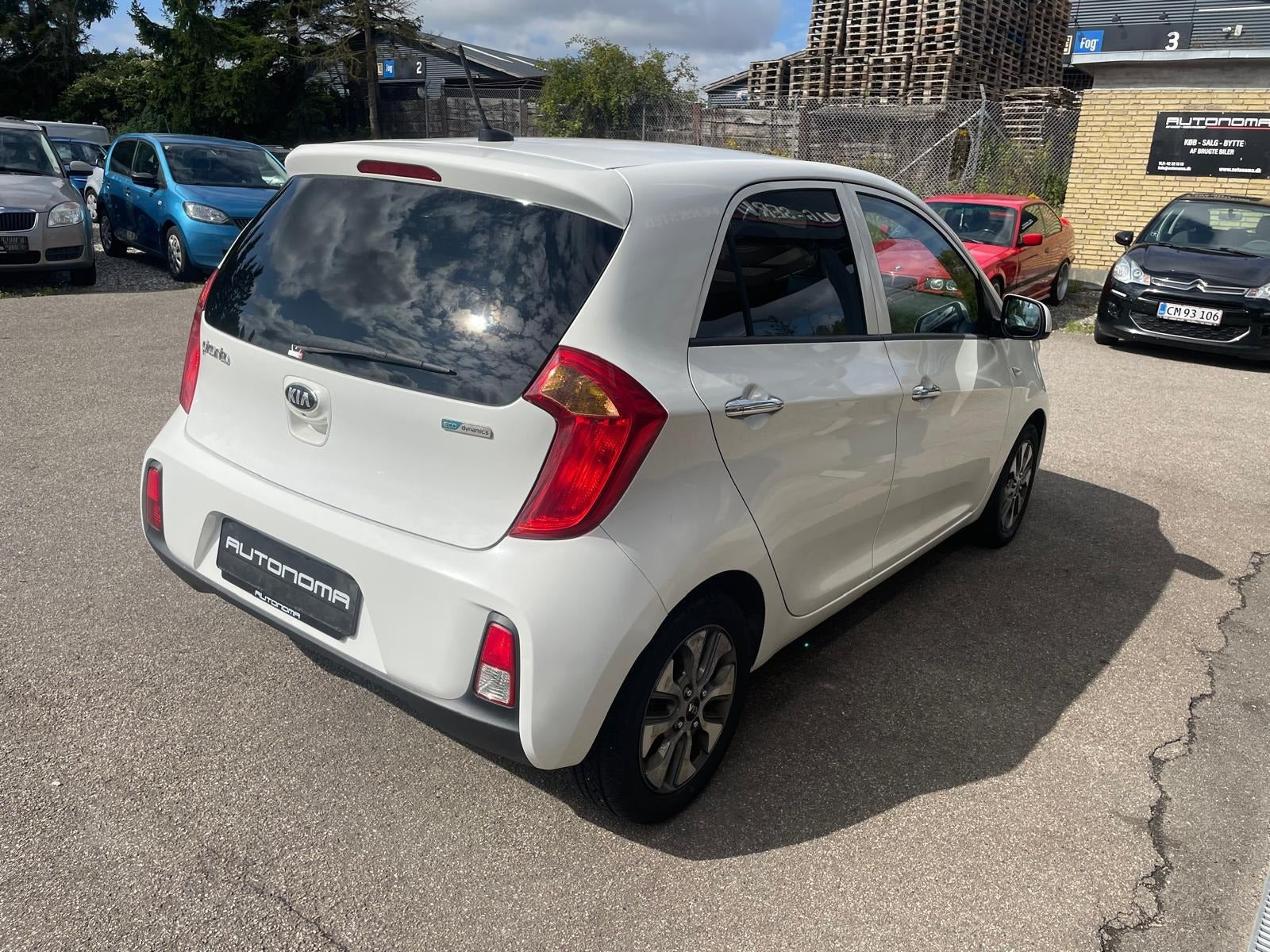 Grøn Kia Picanto fra 2016