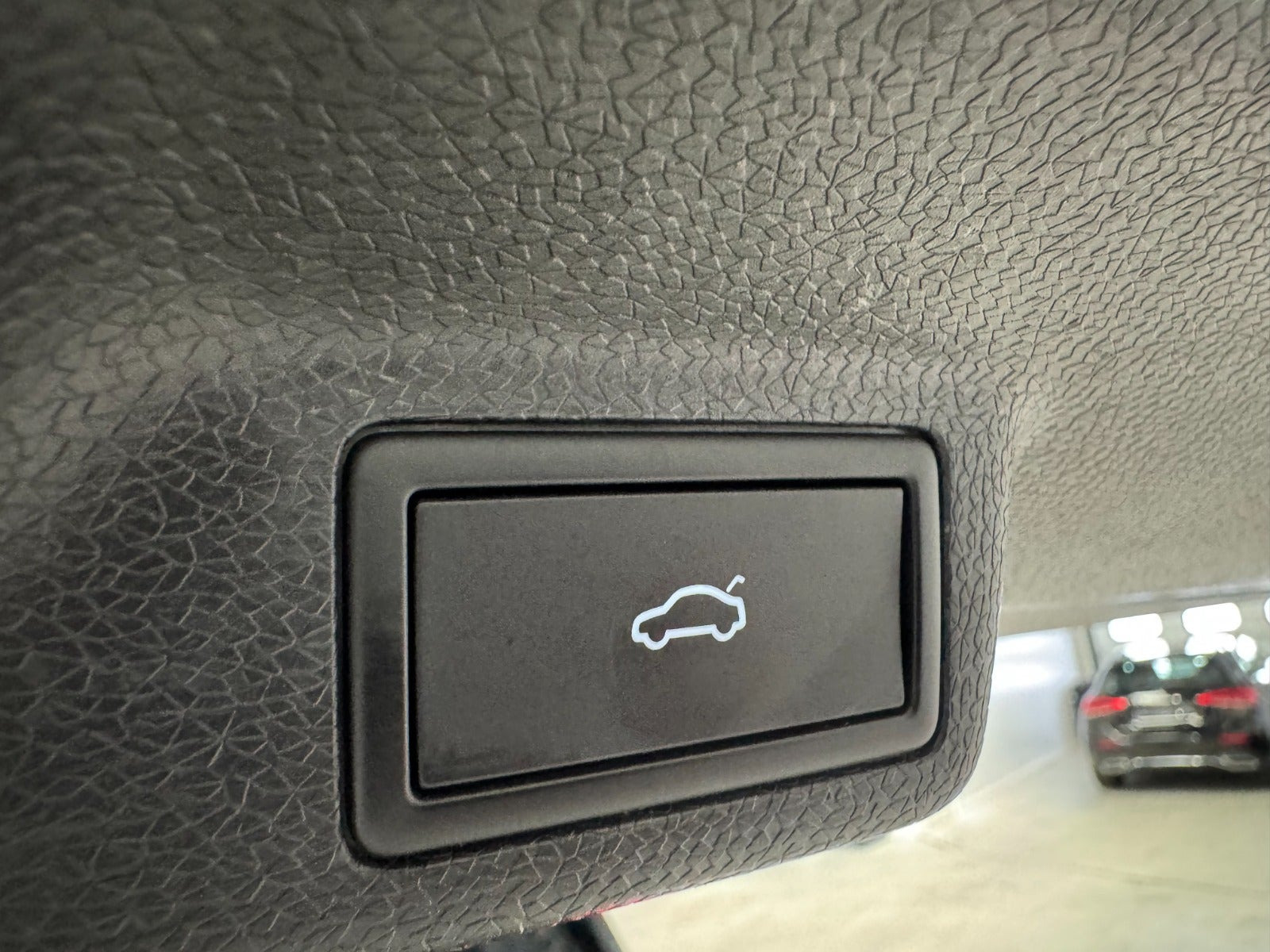 Sort VW ID.Buzz fra 2023