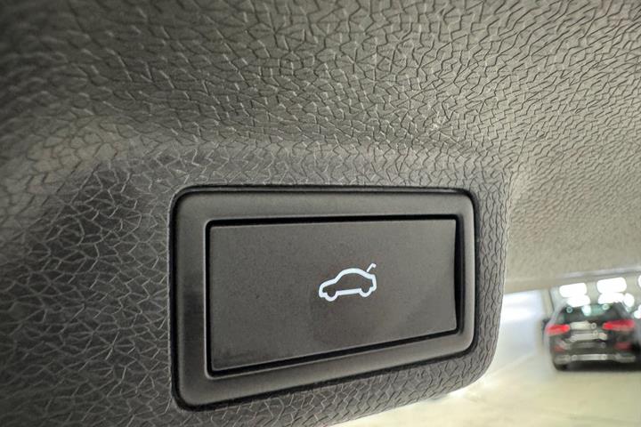 Sort VW ID.Buzz fra 2023
