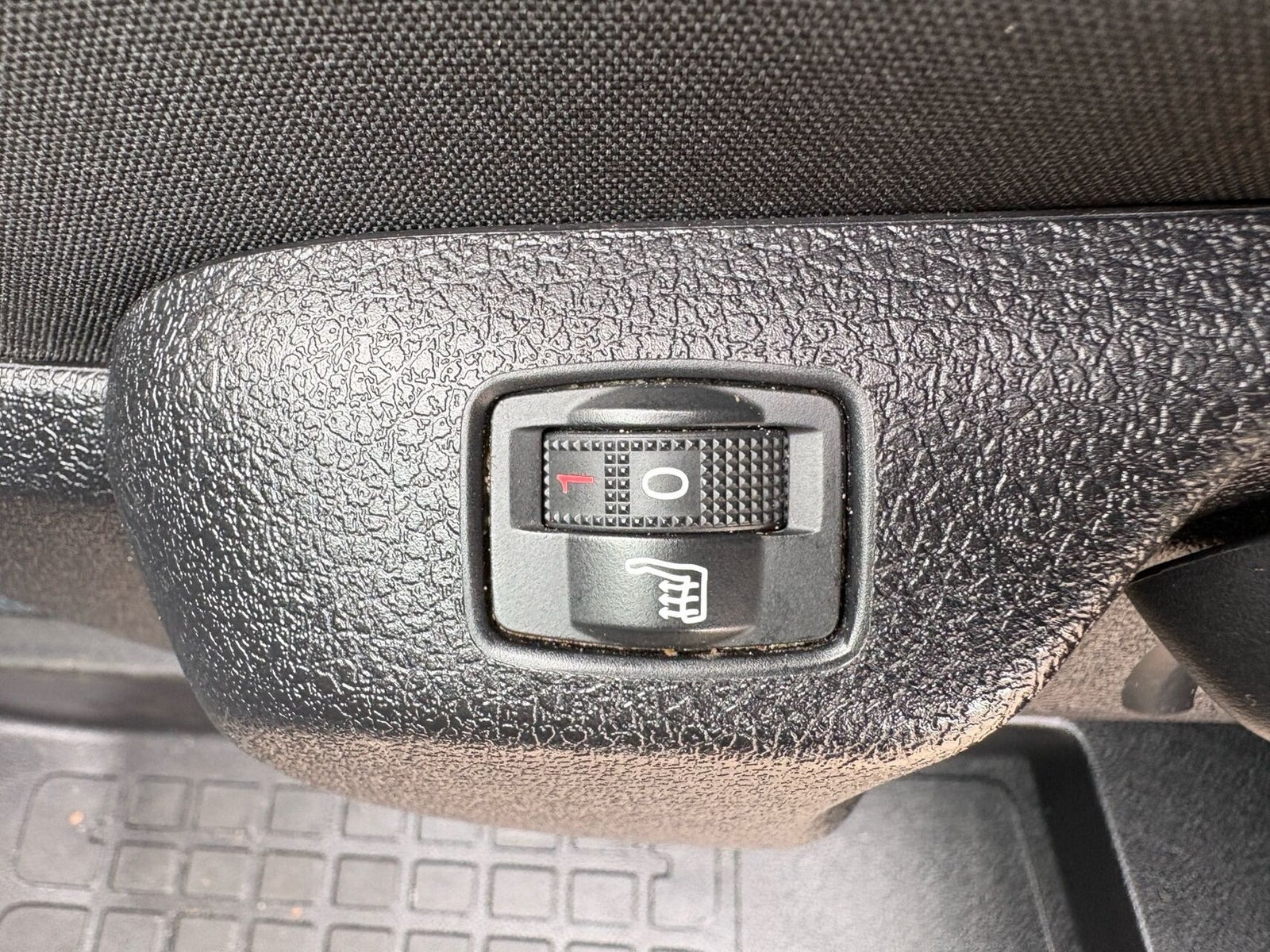 Grå Toyota ProAce fra 2023