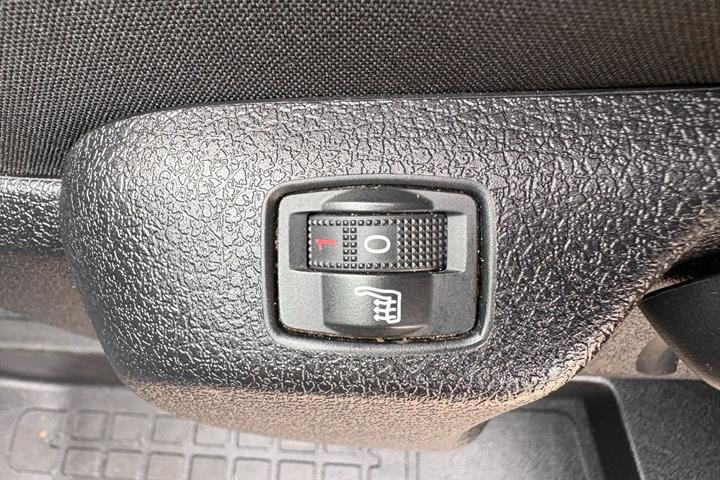 Grå Toyota ProAce fra 2023