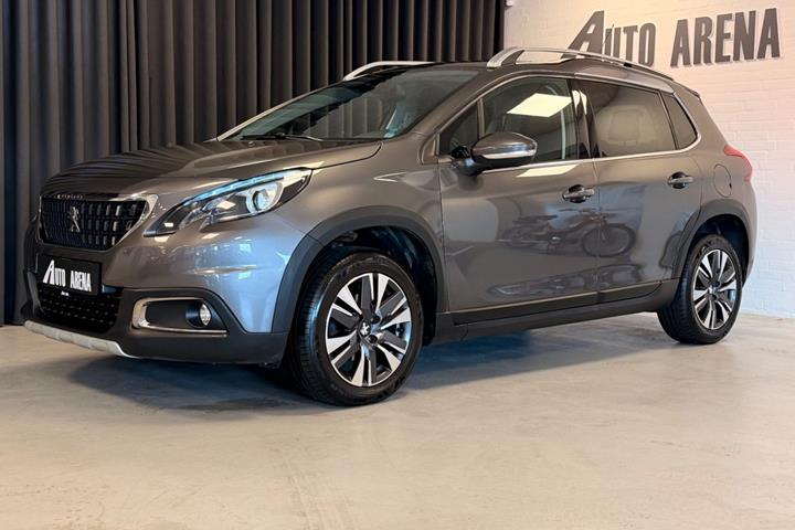 Grå Peugeot 2008 fra 2018