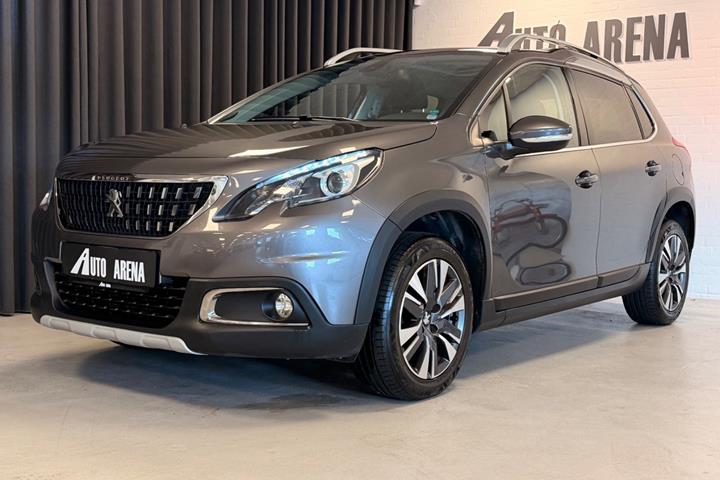 Grå Peugeot 2008 fra 2018