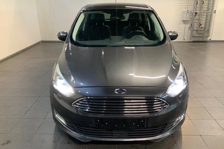 Grå Ford C-MAX fra 2017