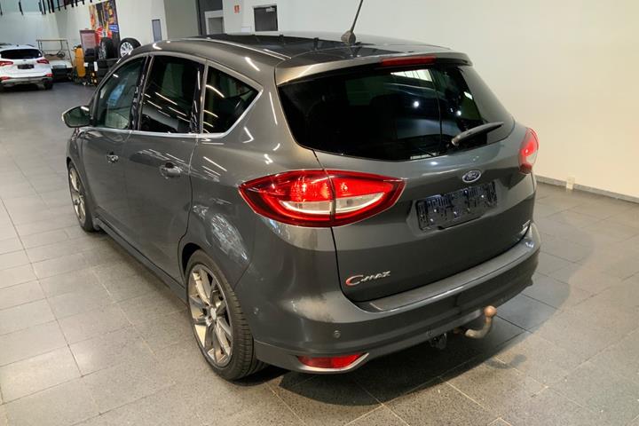 Grå Ford C-MAX fra 2017