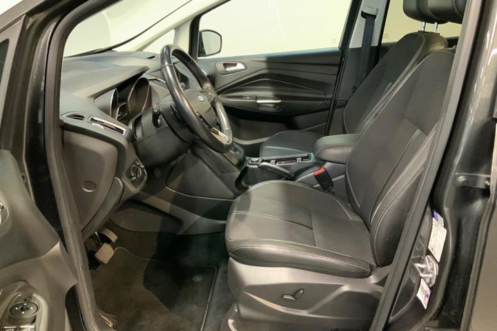 Grå Ford C-MAX fra 2017