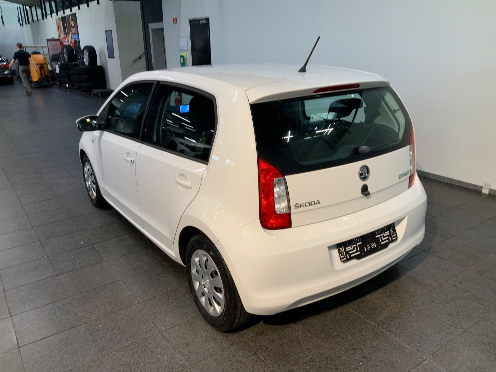 Hvid Skoda Citigo fra 2015