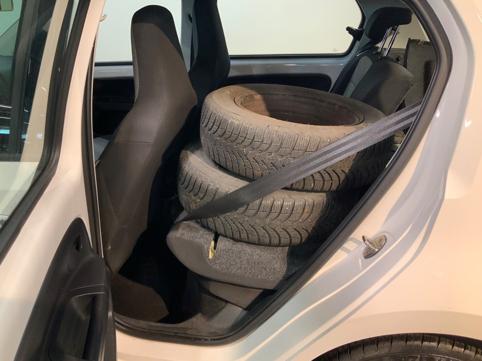 Hvid Skoda Citigo fra 2015