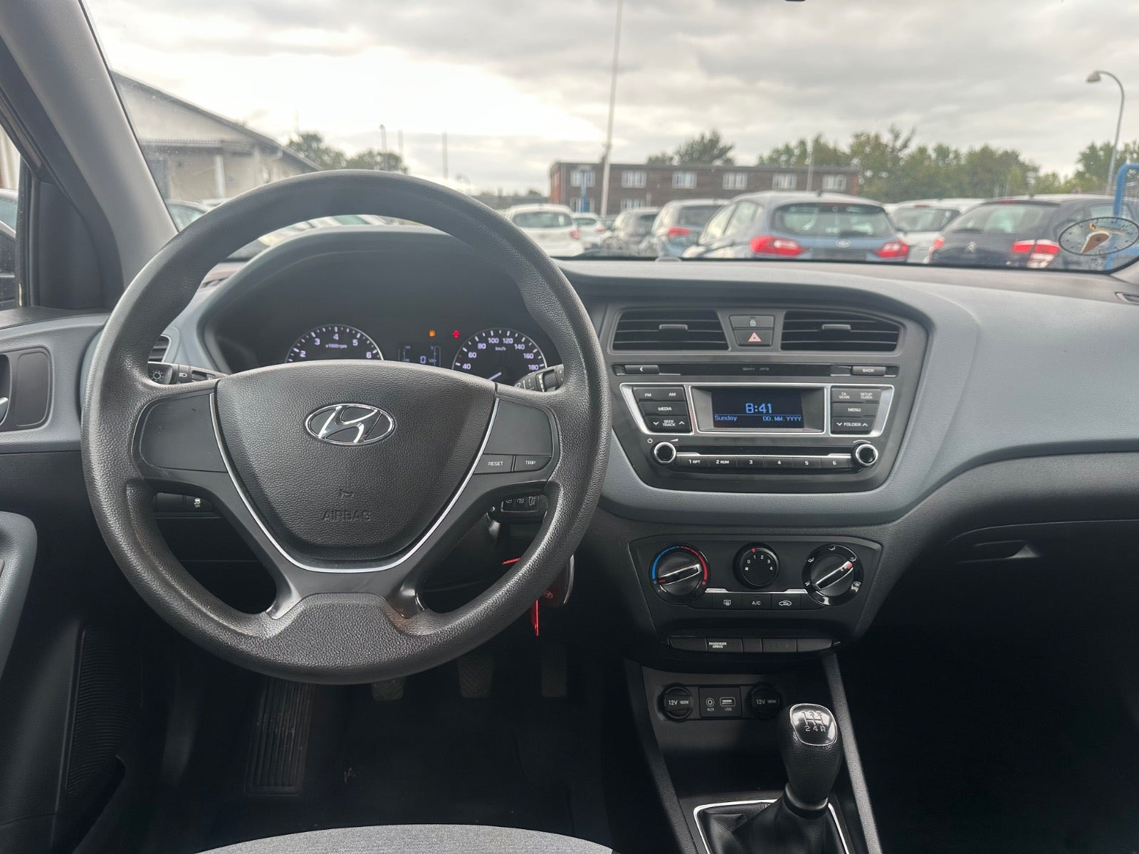 Sort Hyundai i20 fra 2016