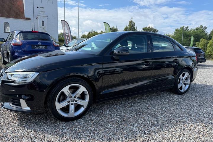 Sort Audi A3 fra 2018