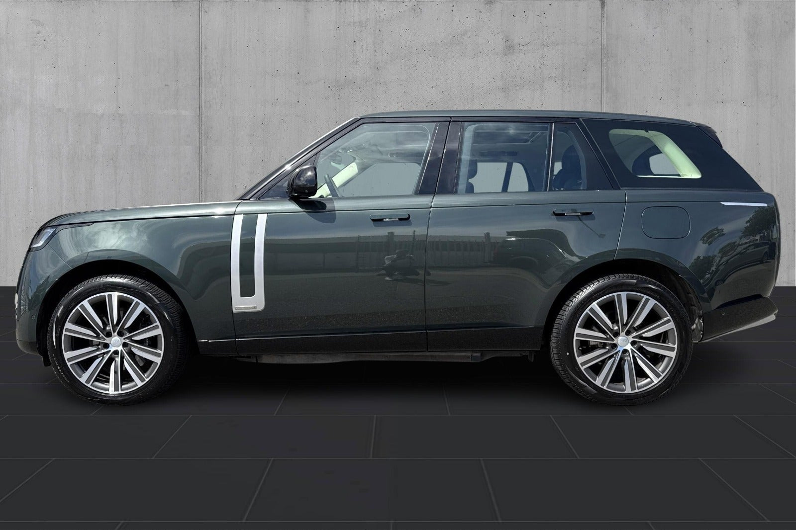 Grøn Land Rover Range Rover fra 2024