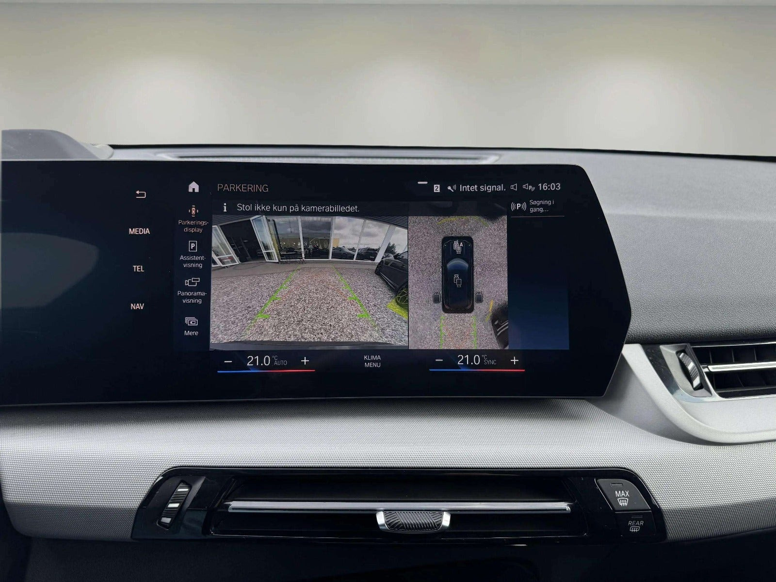 Sort BMW iX1 fra 2023