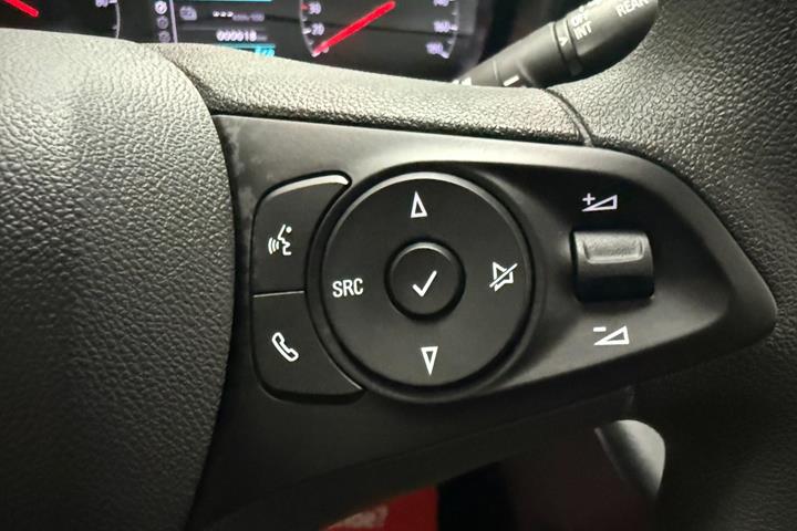 Hvid Opel Combo-e fra 2024