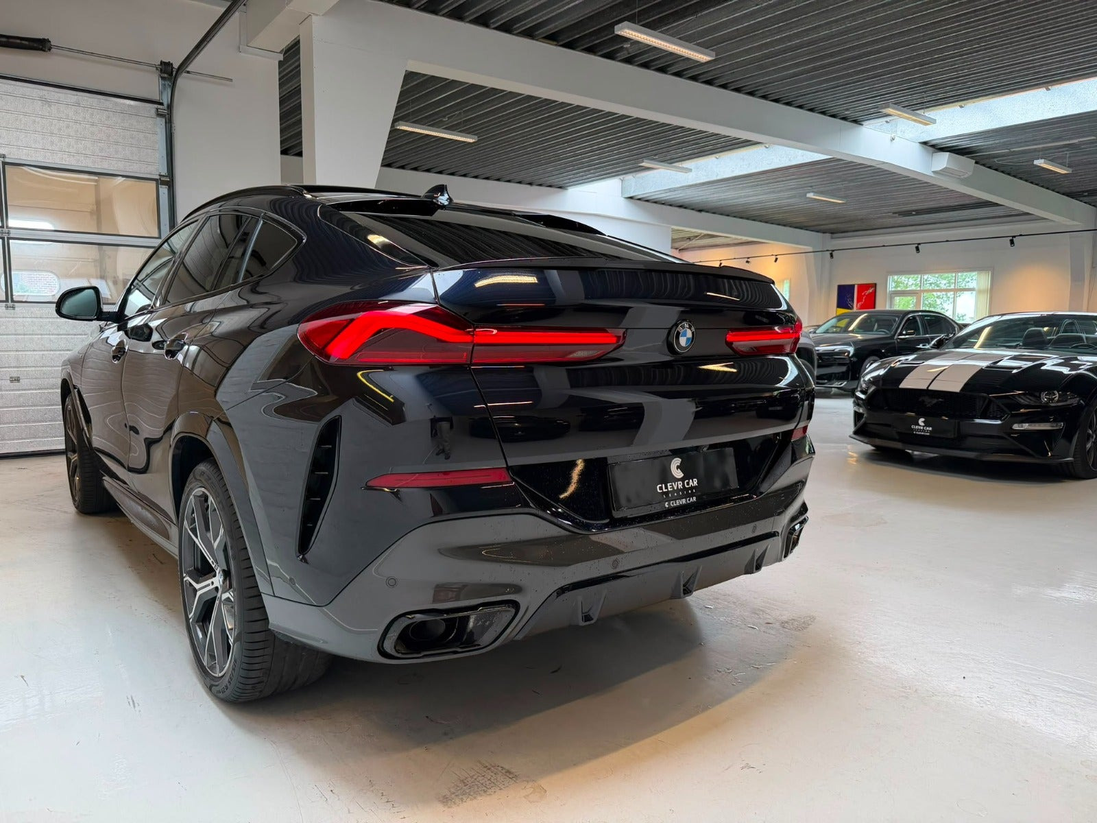 Sort BMW X6 fra 2022