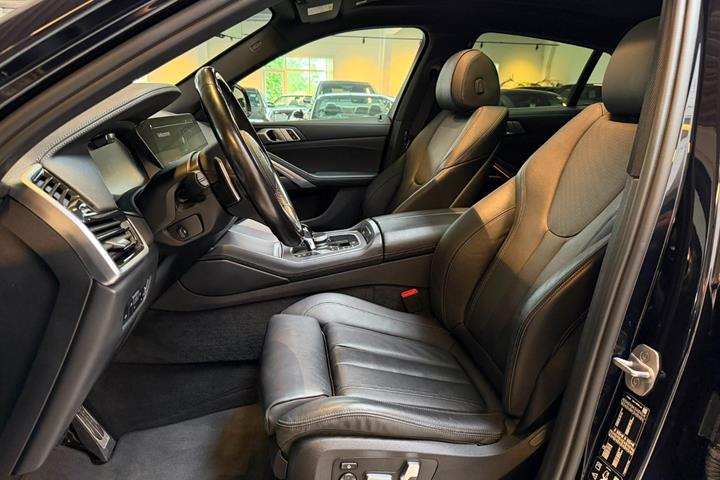 Sort BMW X6 fra 2022
