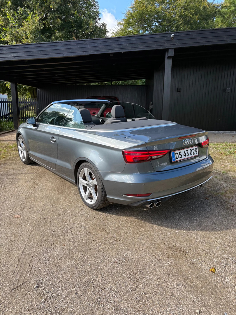 Grå Audi A3 fra 2019