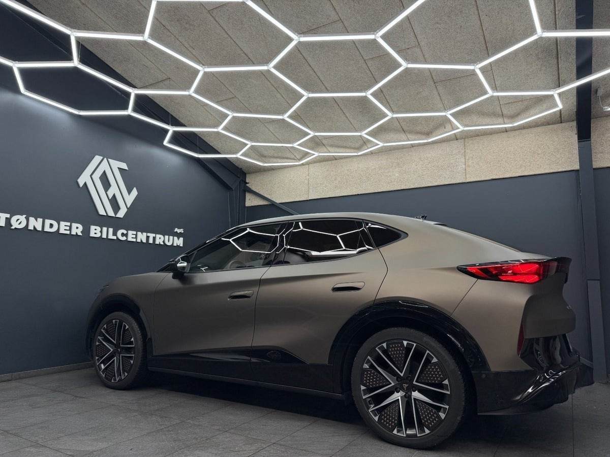 Bronze Cupra Tavascan fra 2026