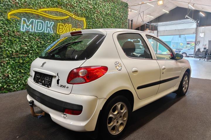 undefined Peugeot 206+ fra 2011