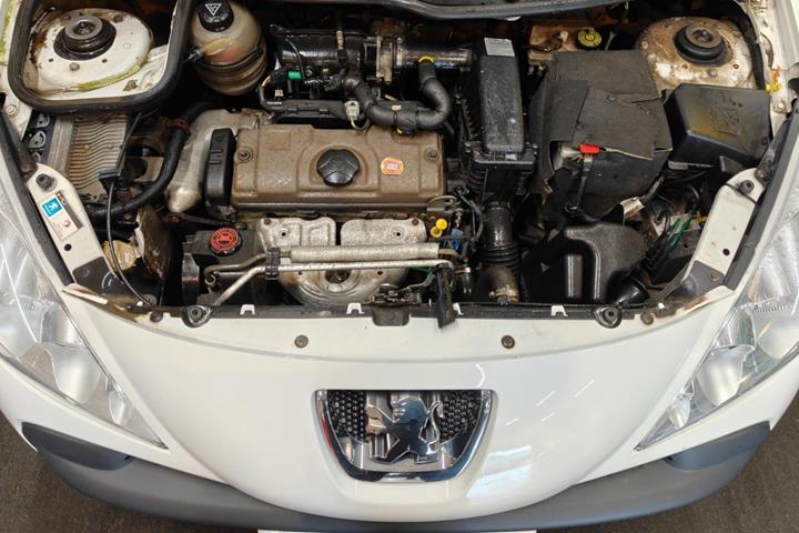 undefined Peugeot 206+ fra 2011