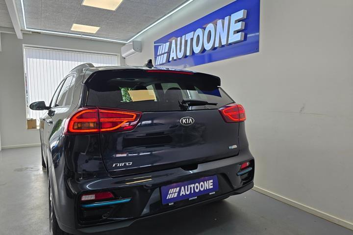Blå Kia e-Niro fra 2020