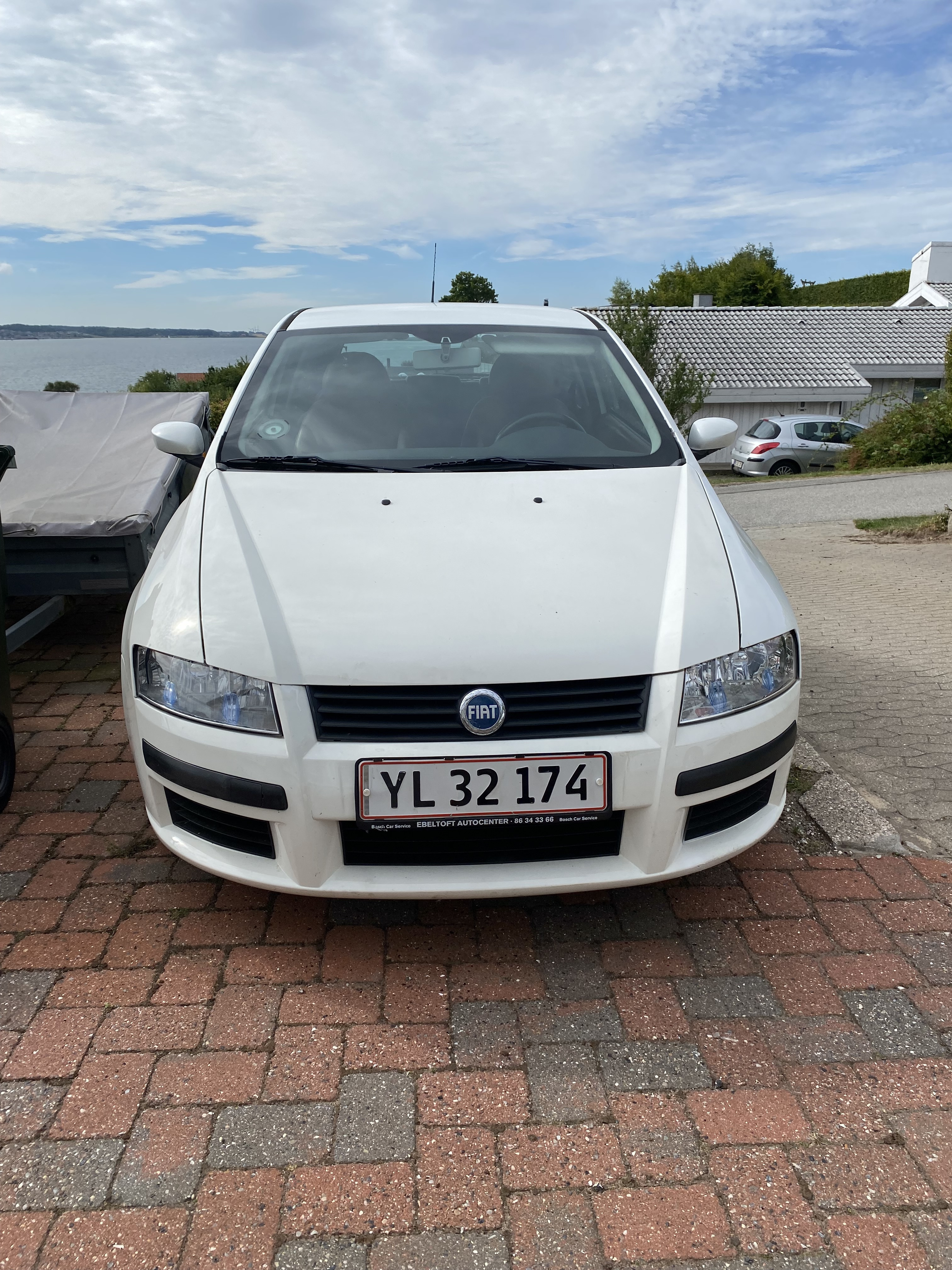 Hvid Fiat Stilo fra 2006