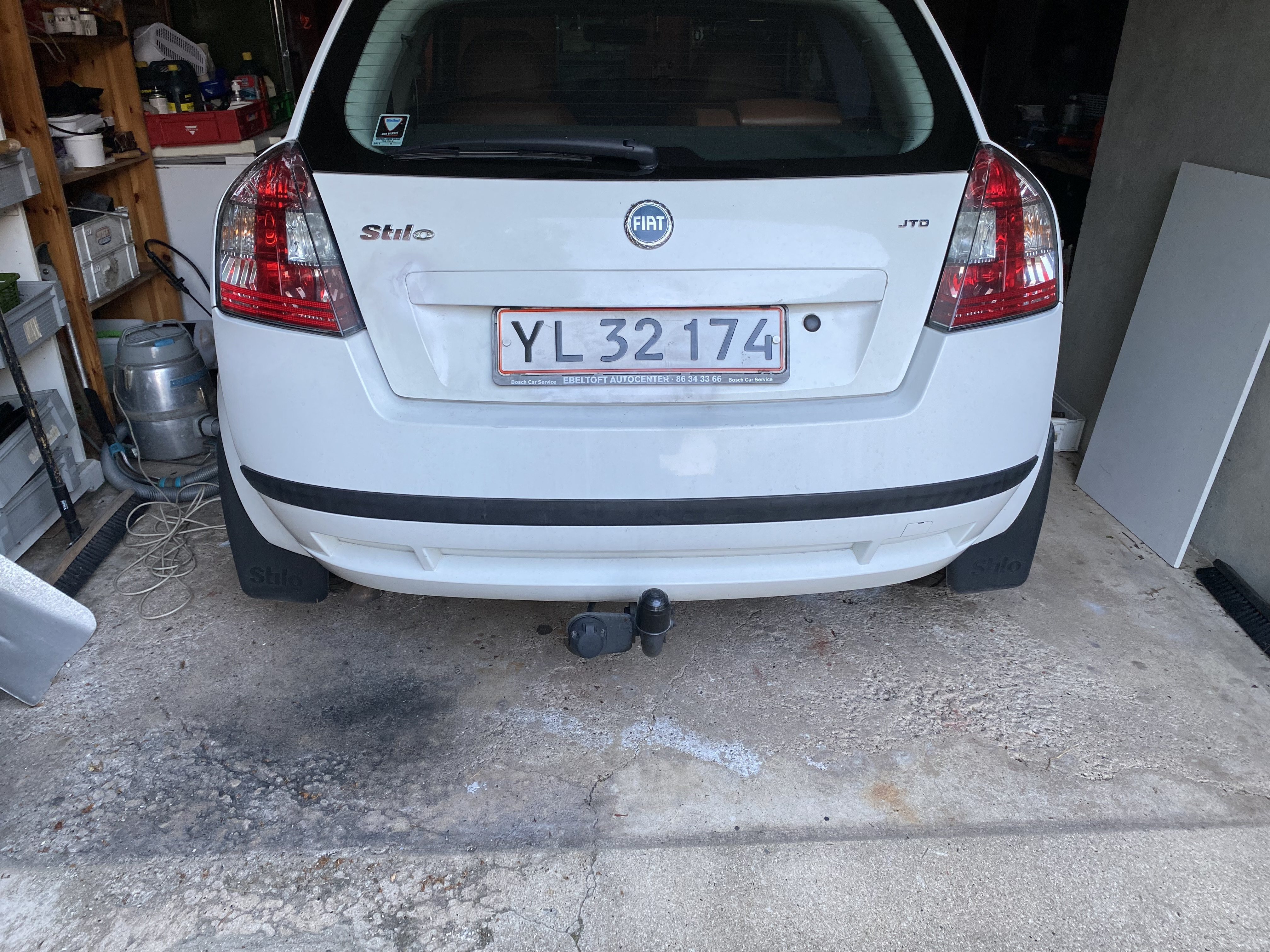 Hvid Fiat Stilo fra 2006