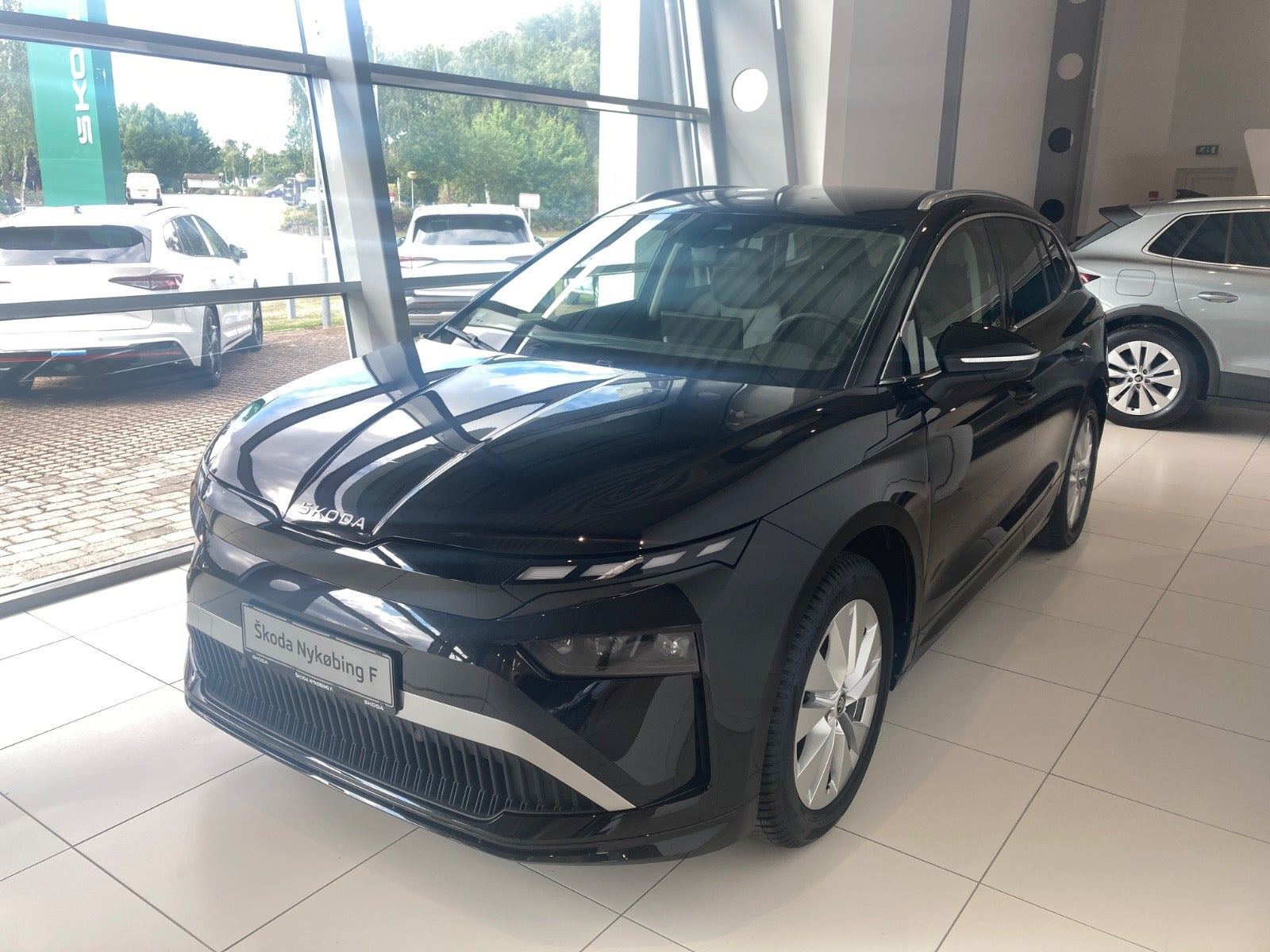 Sort Skoda Enyaq fra 2026