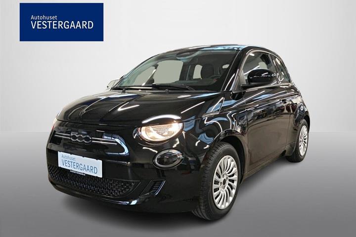 Sort Fiat 500e fra 2025 set udefra