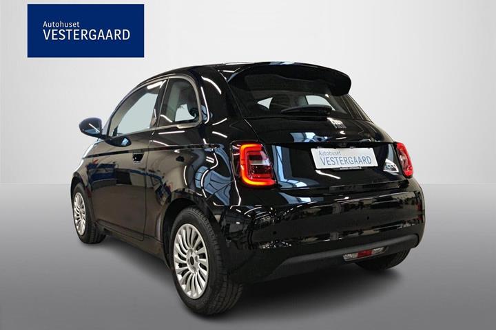 Sort Fiat 500e fra 2025