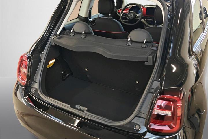 Sort Fiat 500e fra 2025