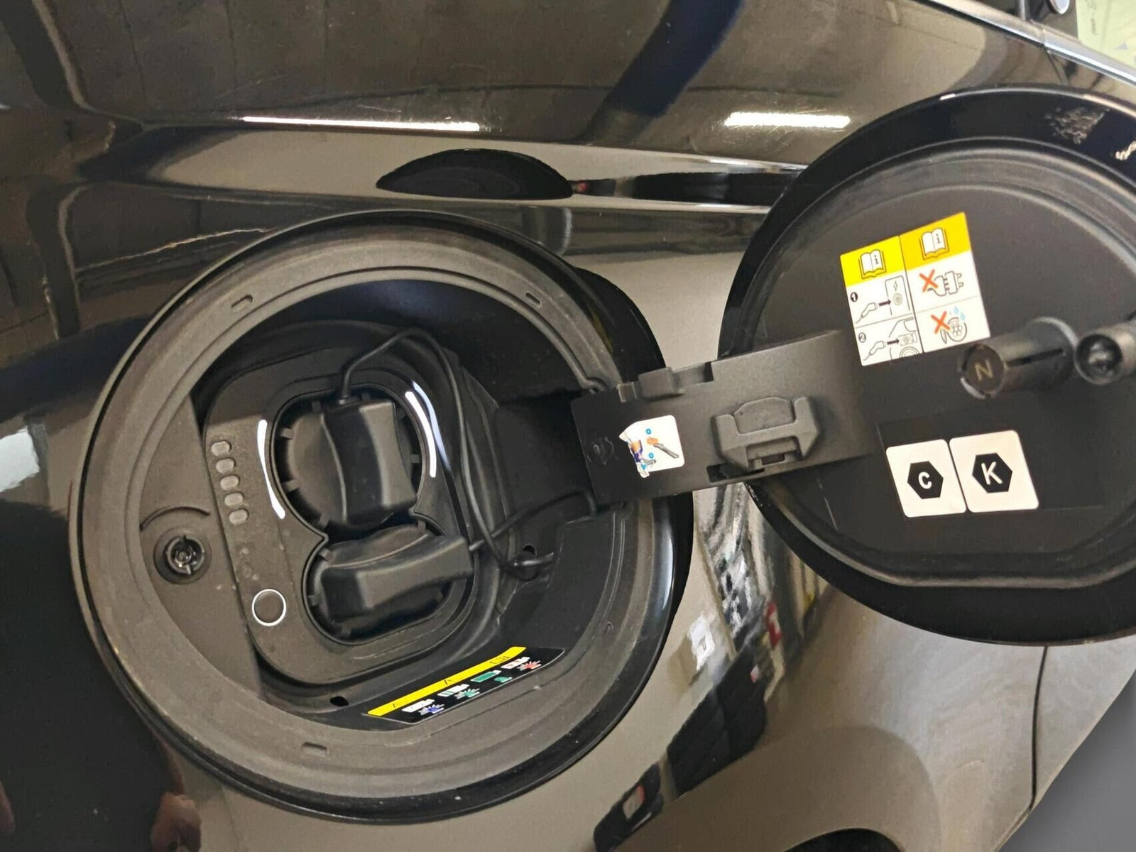 Sort Fiat 500e fra 2025
