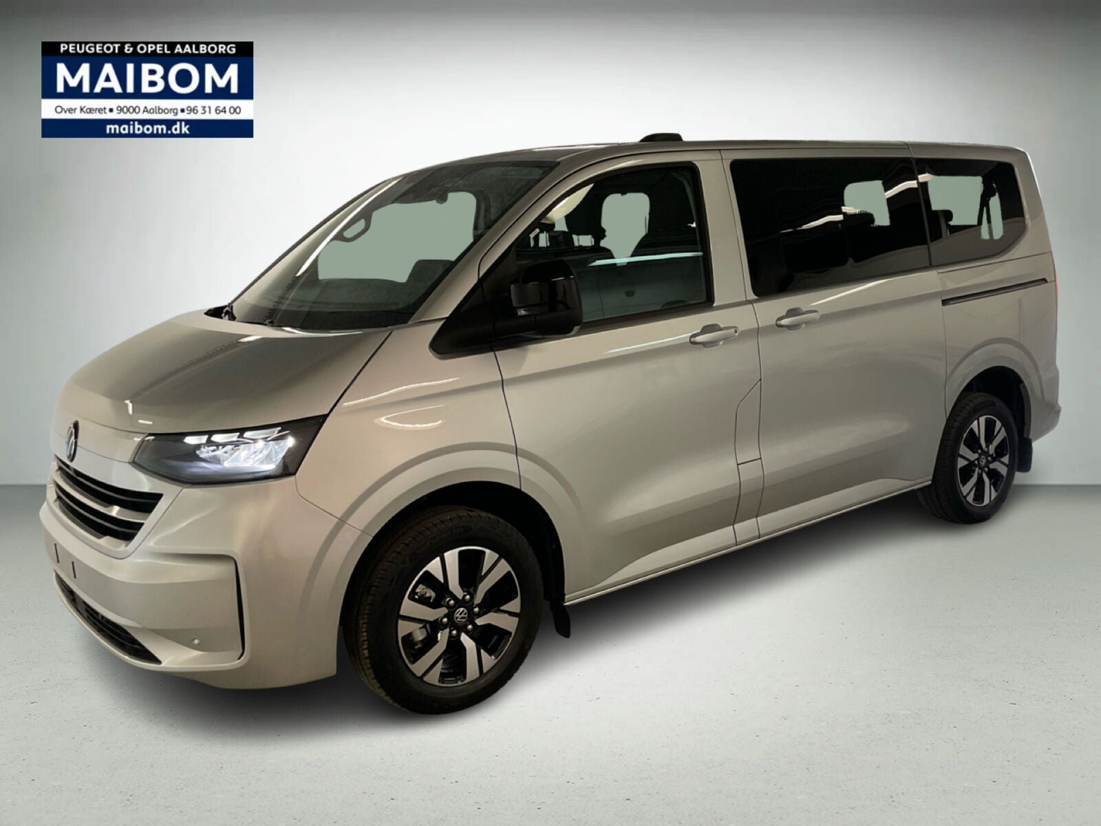 Sølv VW e-Caravelle fra 2026