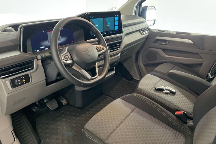 Sølv VW e-Caravelle fra 2026