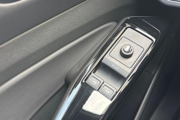 Grå VW ID.4 fra 2023