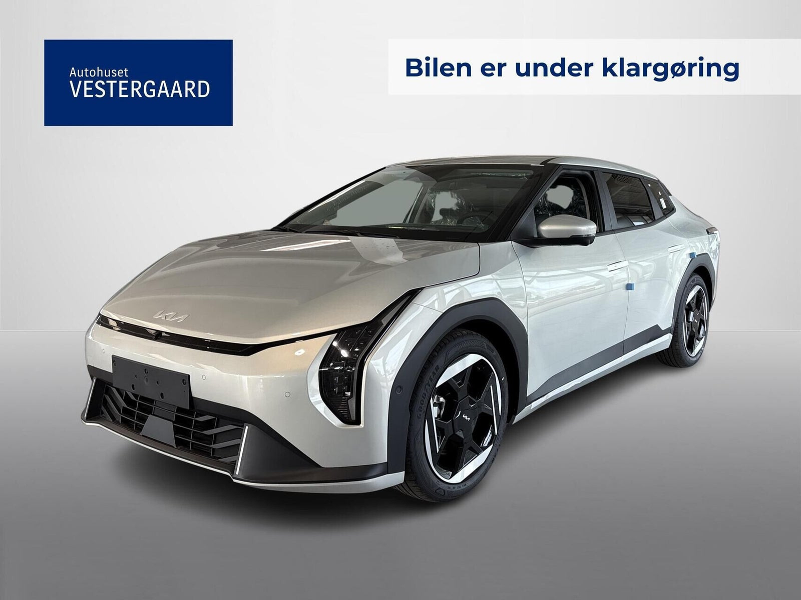 Kia EV4 81 Long Range Business Plus Fastback