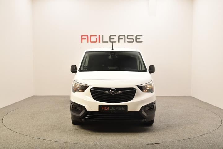 Hvid Opel Combo fra 2022