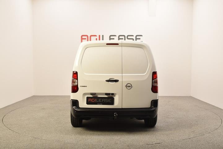 Hvid Opel Combo fra 2022
