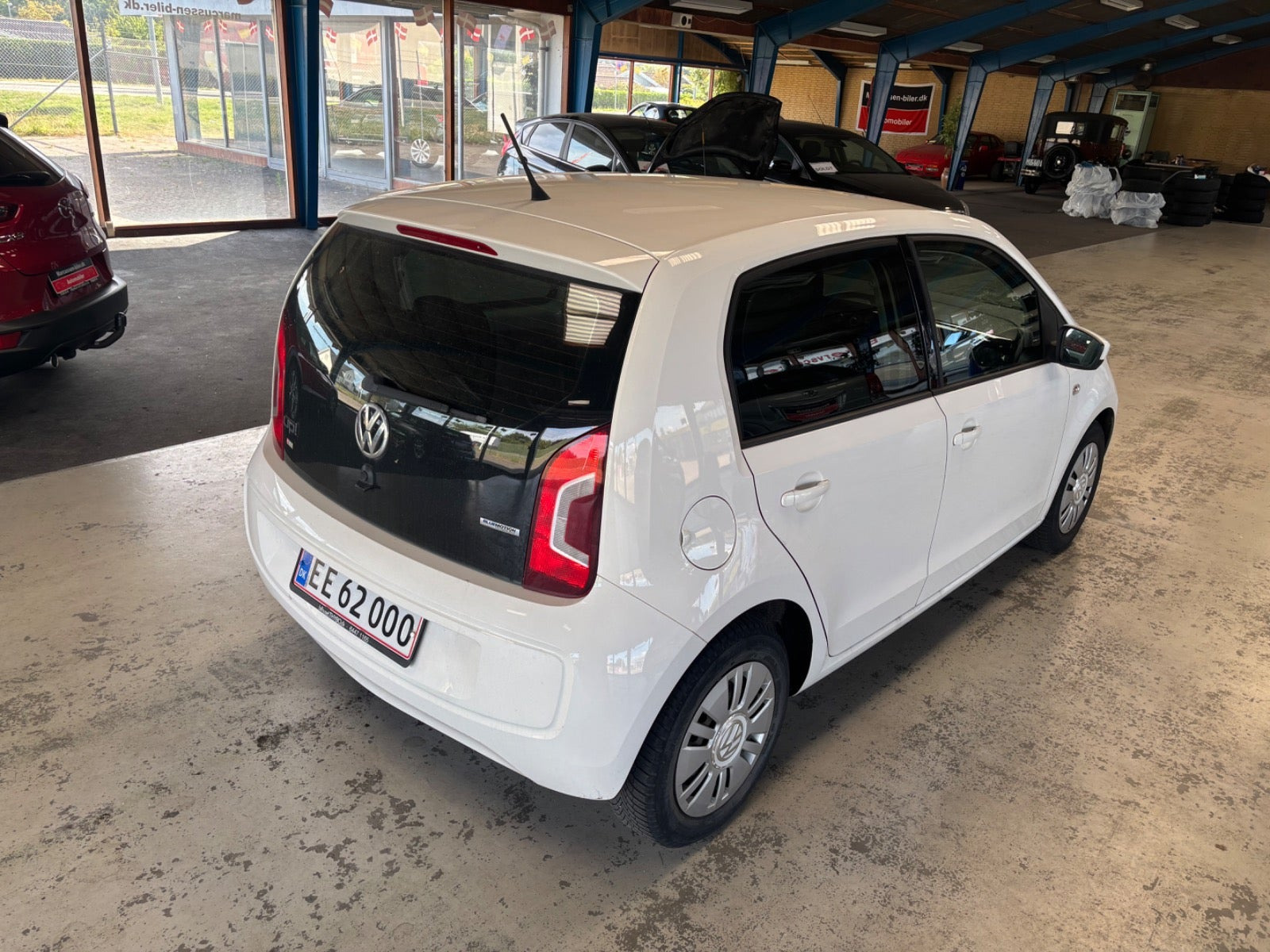 Hvid VW UP! fra 2014