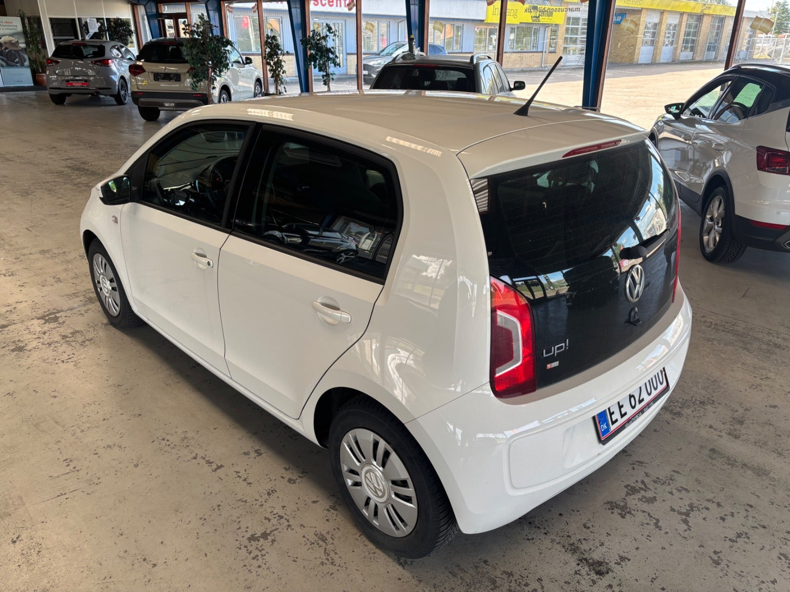 Hvid VW UP! fra 2014