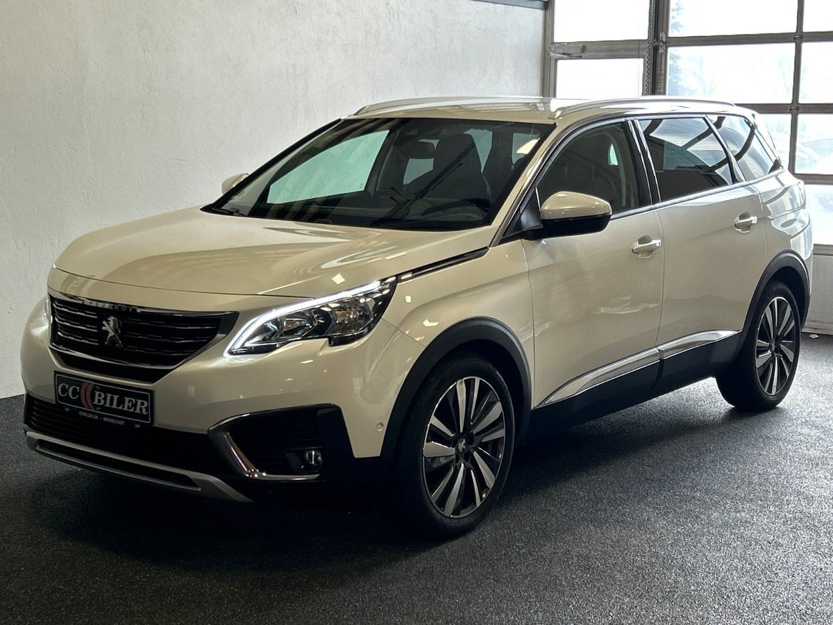 Hvid Peugeot 5008 fra 2018