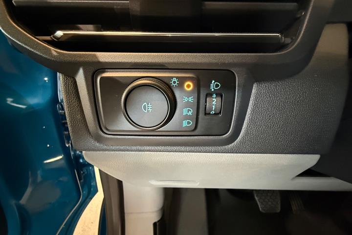 Blå Ford E-Transit Custom 320 L1 fra 2025