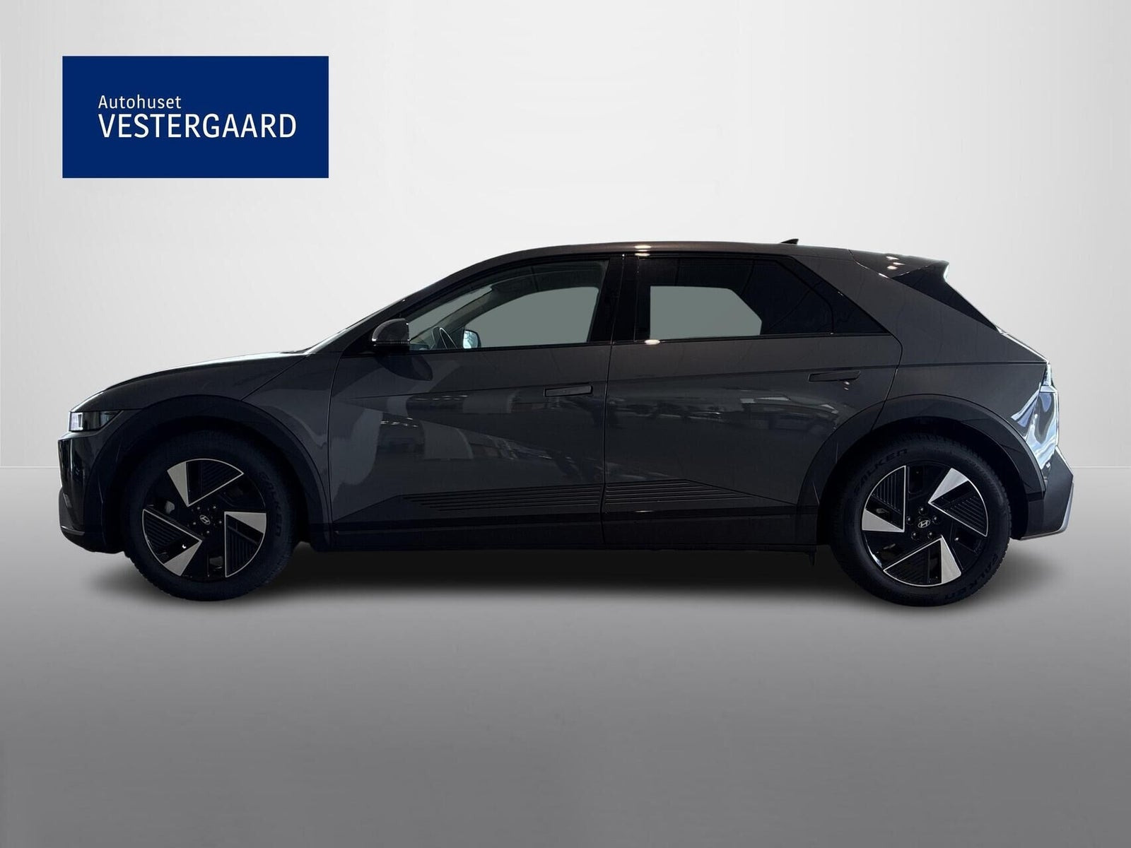 Grå Hyundai Ioniq 5 fra 2025
