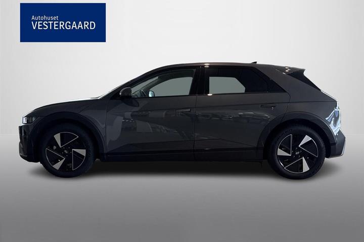 Grå Hyundai Ioniq 5 fra 2025