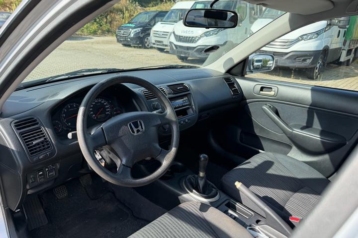 Sølv Honda Civic fra 2001