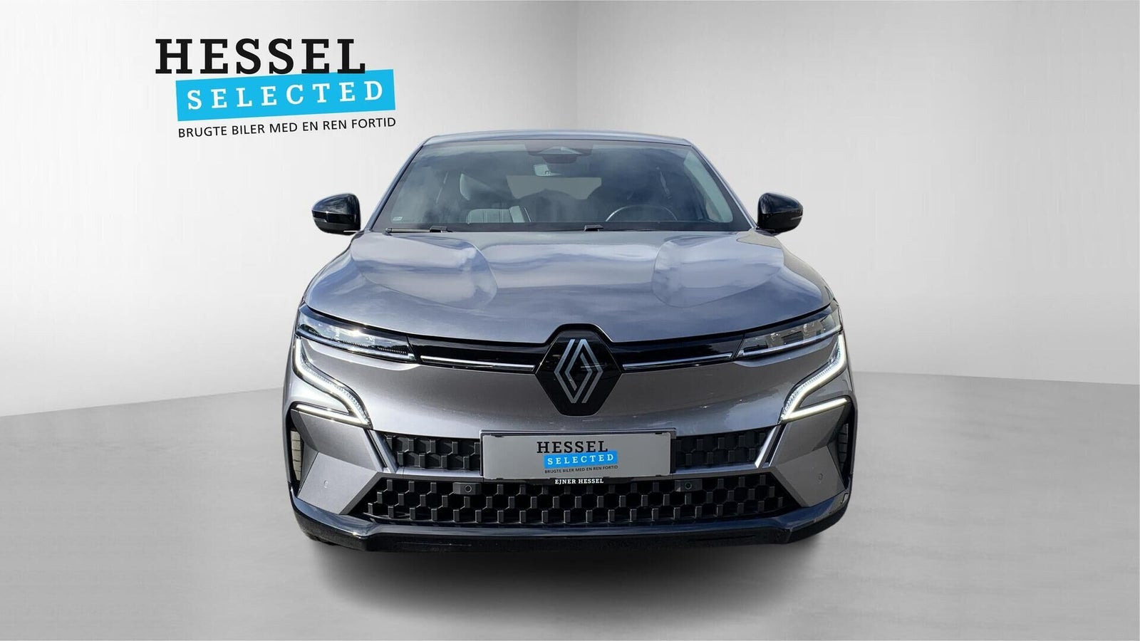 Grå Renault Megane E-Tech fra 2023