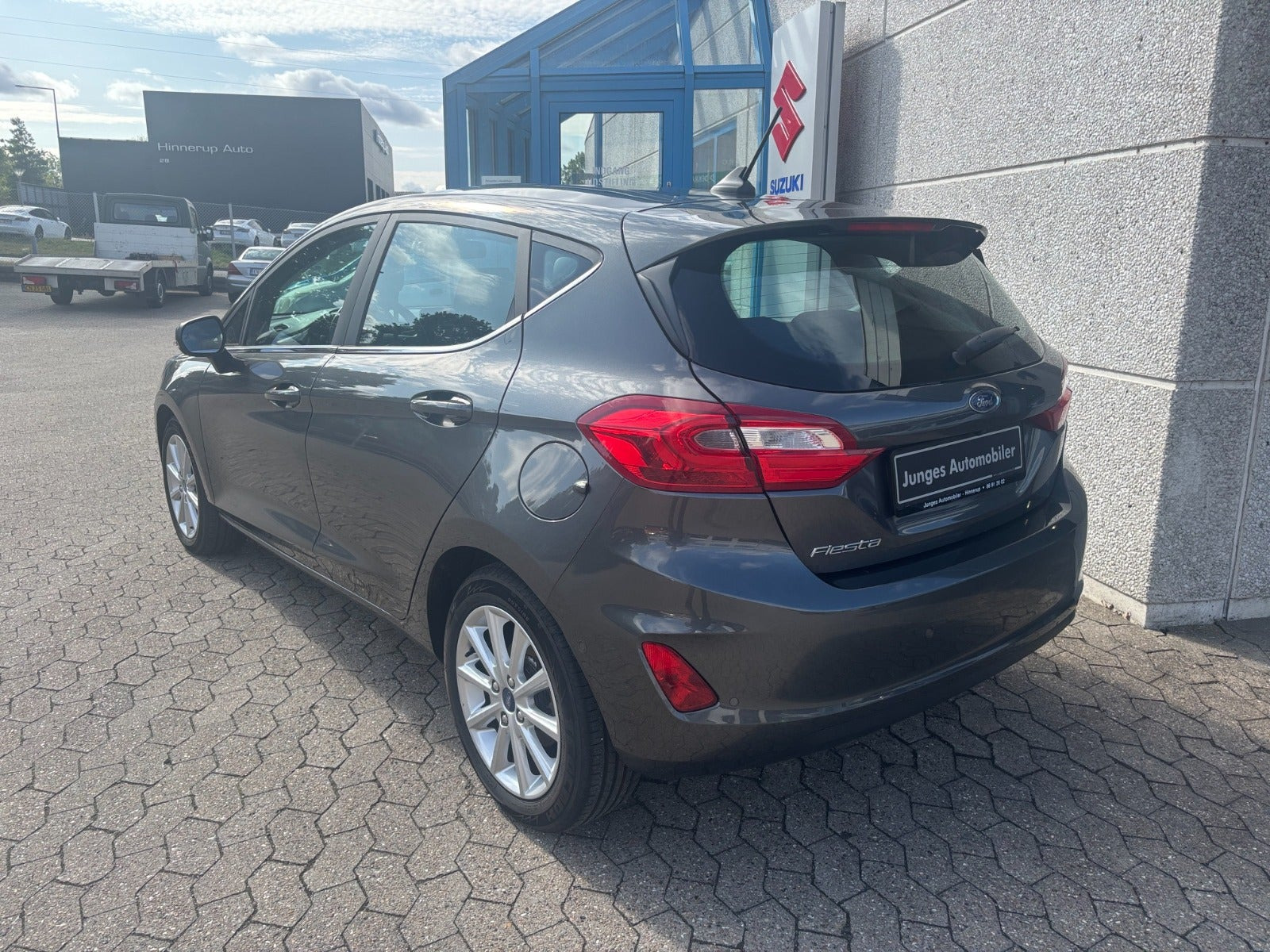 Grå Ford Fiesta fra 2020