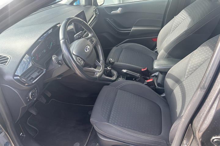 Grå Ford Fiesta fra 2020