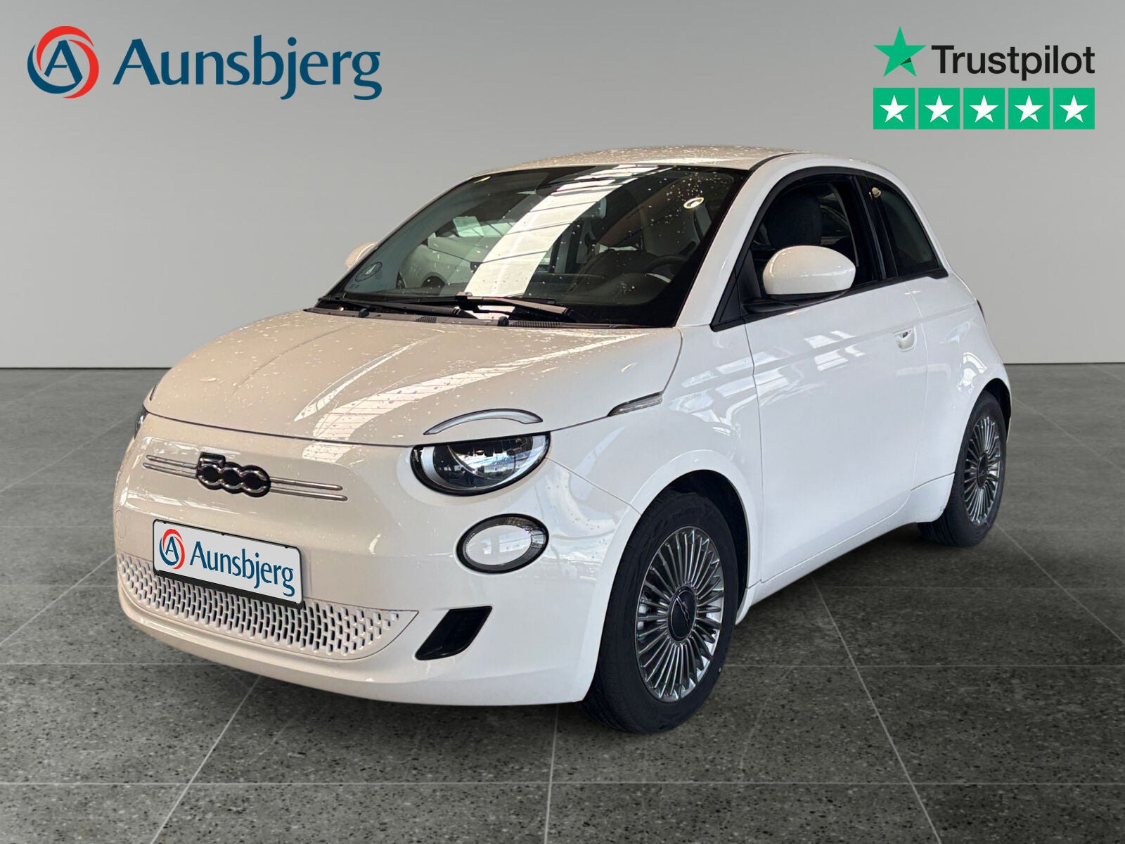 Hvid Fiat 500e fra 2022