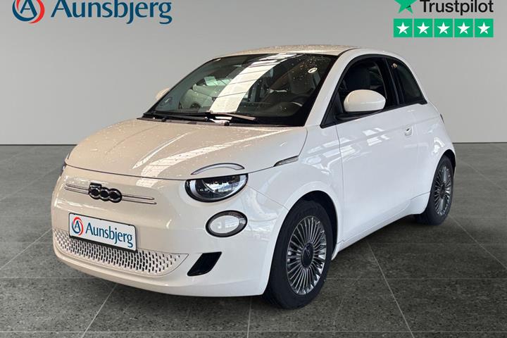 Hvid Fiat 500e fra 2022