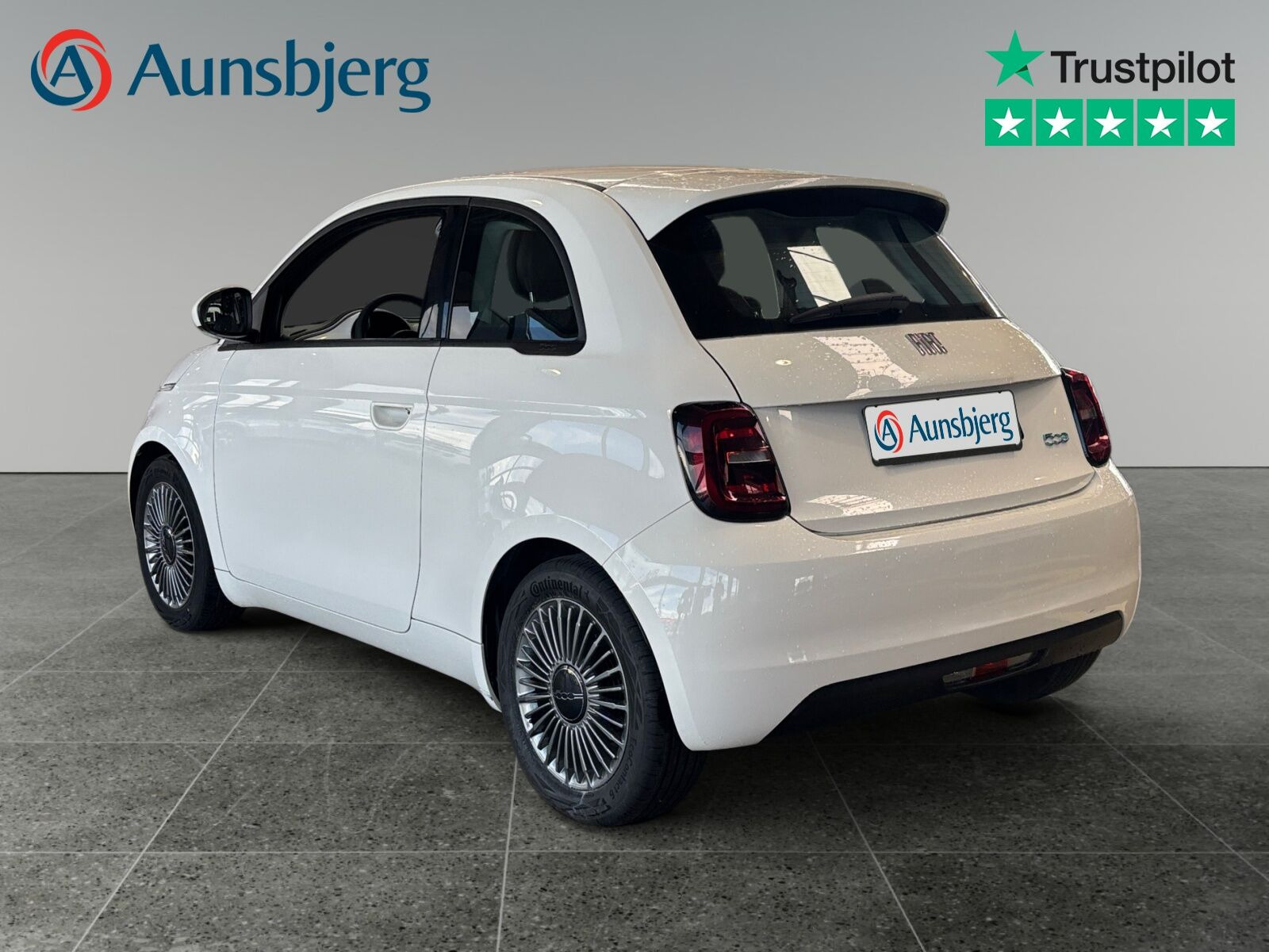 Hvid Fiat 500e fra 2022